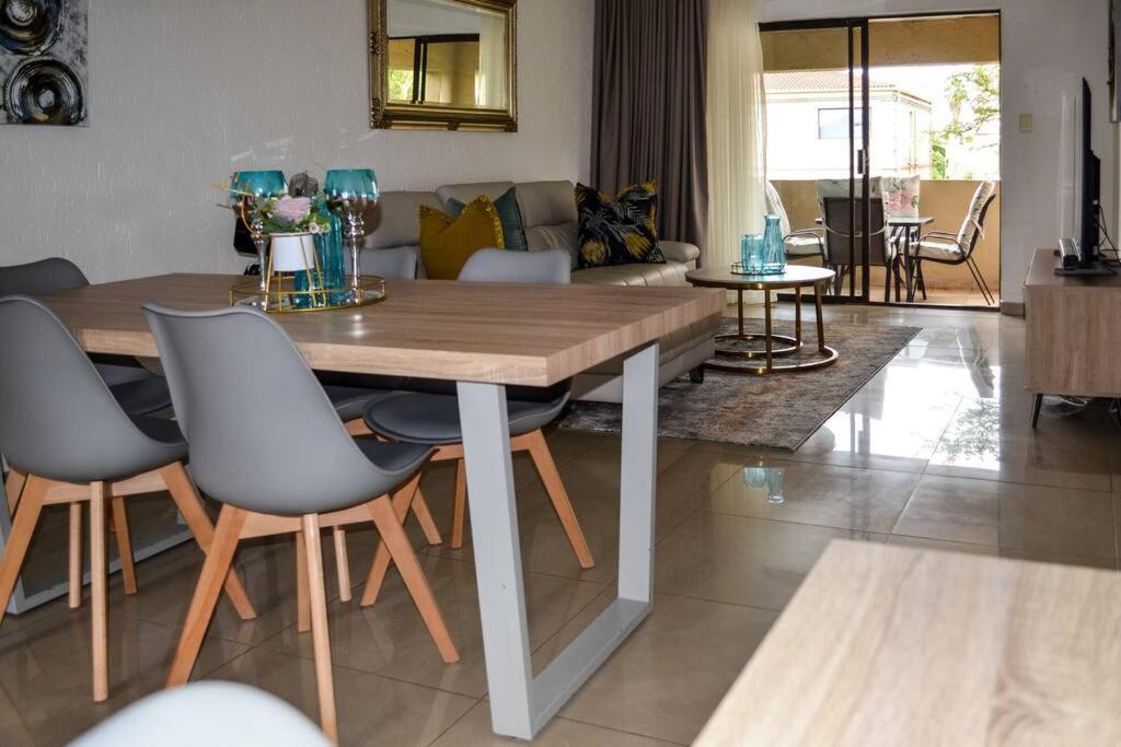 Peaceful Gateaway - 2 Bed Apartment In Sunninghill With Back-Up Power Sandton Exterior foto